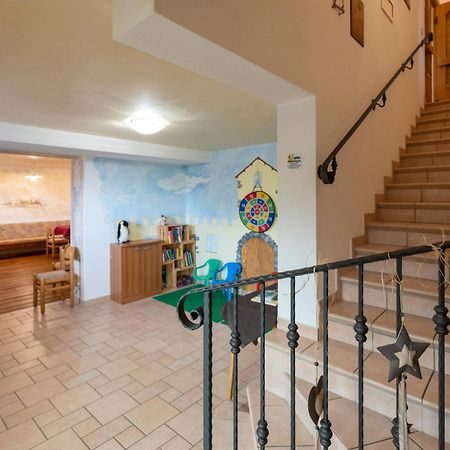 Albergo Pensione Serenetta Varena Exterior foto