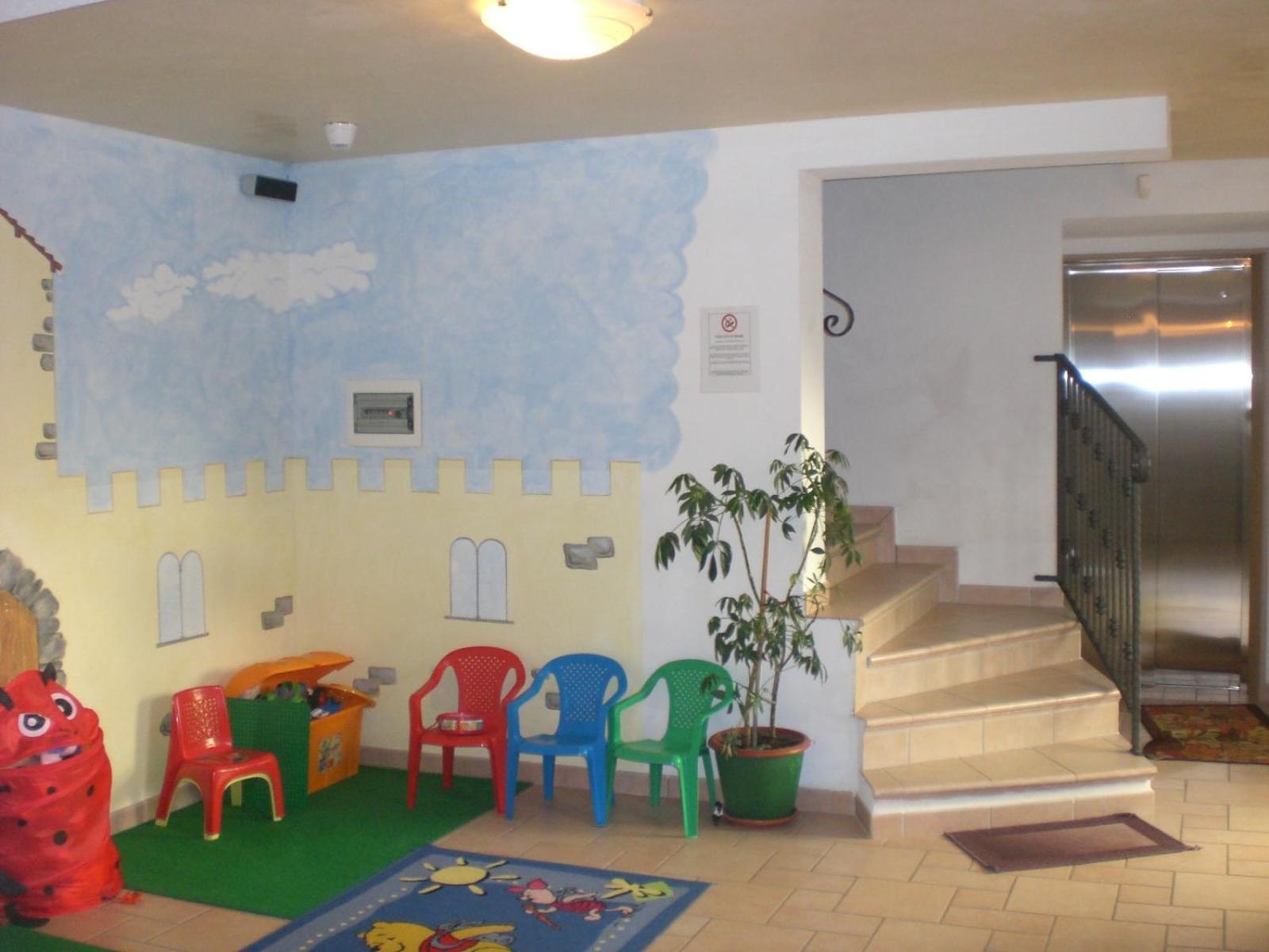 Albergo Pensione Serenetta Varena Exterior foto