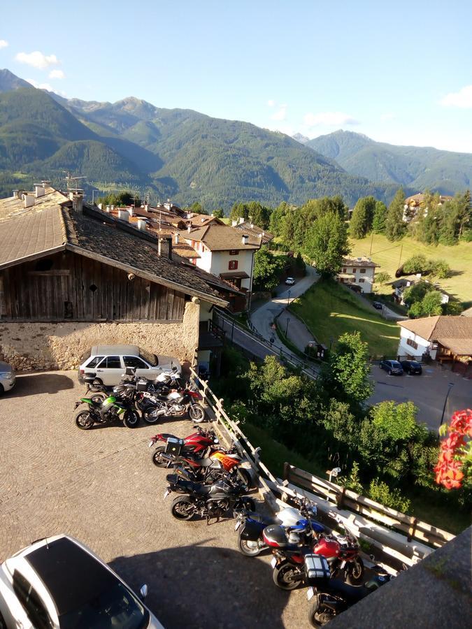 Albergo Pensione Serenetta Varena Exterior foto